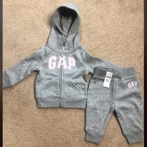 New Gap Kids Sweat Suit